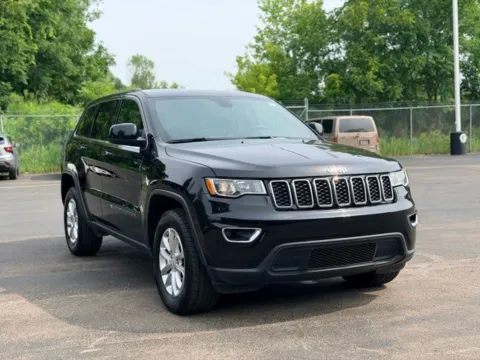 More photos of 2022 Jeep Grand Cherokee WK Laredo E at Hank Graff Chevrolet Davison, MI