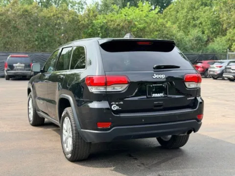 More photos of 2022 Jeep Grand Cherokee WK Laredo E at Hank Graff Chevrolet Davison, MI