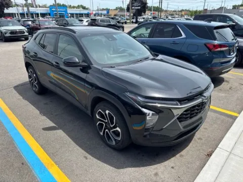 Photos of 2025 Chevrolet Trax 2RS for sale in Davison, MI at Hank Graff Chevrolet Davison