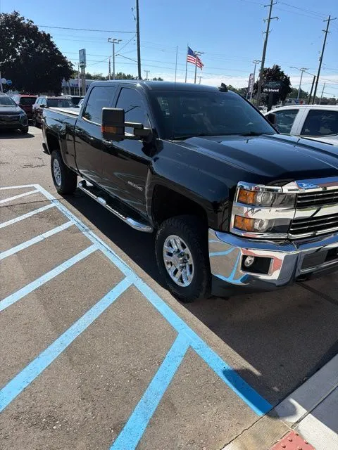 Black 2017 Chevrolet Silverado 2500HD LT for sale in Davison, MI