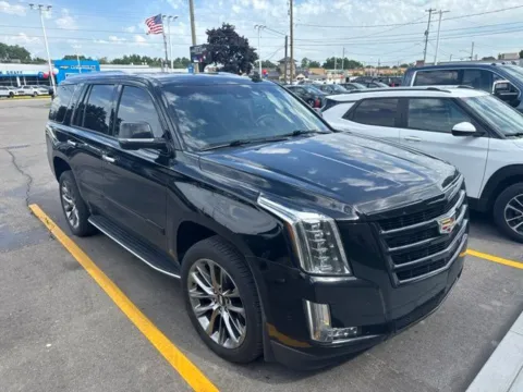 Photos of 2020 Cadillac Escalade Luxury for sale in Davison, MI at Hank Graff Chevrolet Davison