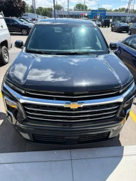 Photos of 2025 Chevrolet Traverse High Country for sale in Davison, MI at Hank Graff Chevrolet Davison