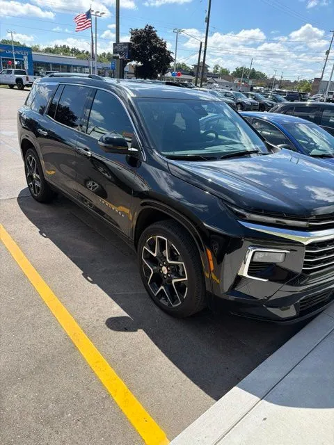 Black 2025 Chevrolet Traverse High Country for sale in Davison, MI
