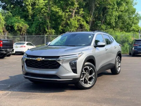 Photos of 2024 Chevrolet Trax LT for sale in Davison, MI at Hank Graff Chevrolet Davison