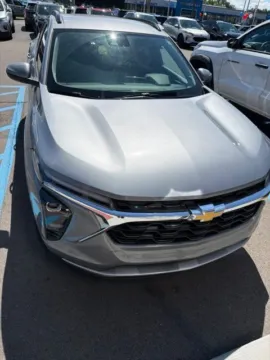 Photos of 2024 Chevrolet Trax LT for sale in Davison, MI at Hank Graff Chevrolet Davison