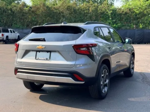 More photos of 2024 Chevrolet Trax LT at Hank Graff Chevrolet Davison, MI