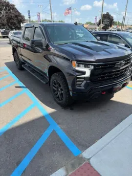 Gray 2022 Chevrolet Silverado 1500 LT Trail Boss for sale in Davison, MI