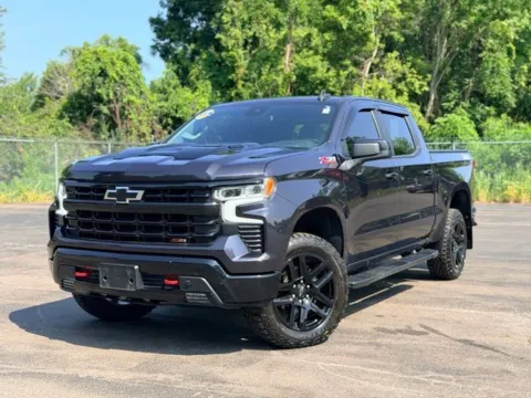 Gray 2022 Chevrolet Silverado 1500 LT Trail Boss for sale in Davison, MI