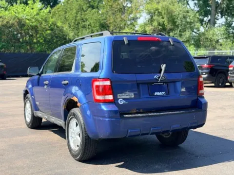More photos of 2008 Ford Escape XLT at Hank Graff Chevrolet Davison, MI
