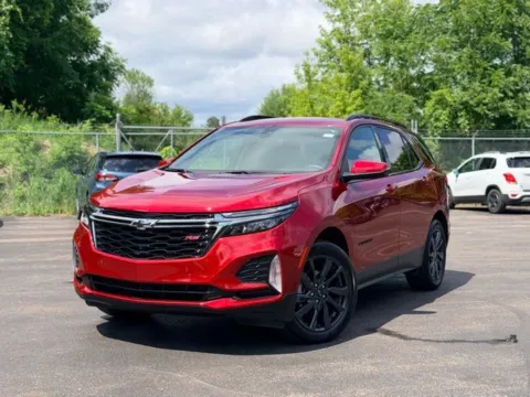 Photos of 2023 Chevrolet Equinox RS for sale in Davison, MI at Hank Graff Chevrolet Davison