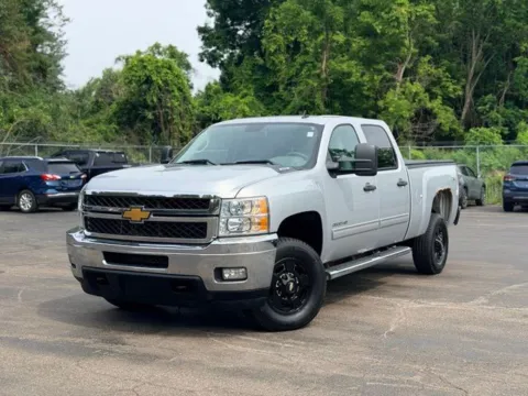 Photos of 2013 Chevrolet Silverado 2500 HD LT for sale in Davison, MI at Hank Graff Chevrolet Davison