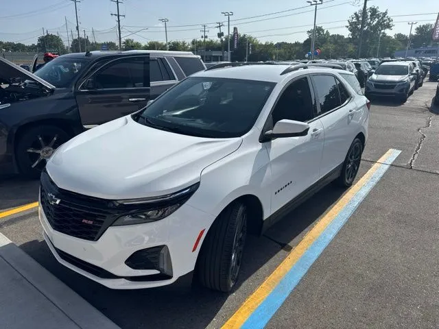 White 2024 Chevrolet Equinox RS for sale in Davison, MI