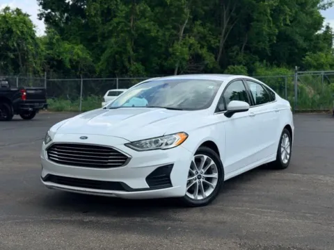 Photos of 2020 Ford Fusion SE for sale in Davison, MI at Hank Graff Chevrolet Davison