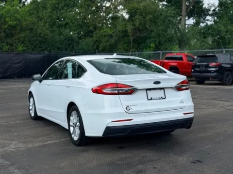 More photos of 2020 Ford Fusion SE at Hank Graff Chevrolet Davison, MI
