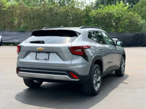 More photos of 2025 Chevrolet Trax LT at Hank Graff Chevrolet Davison, MI