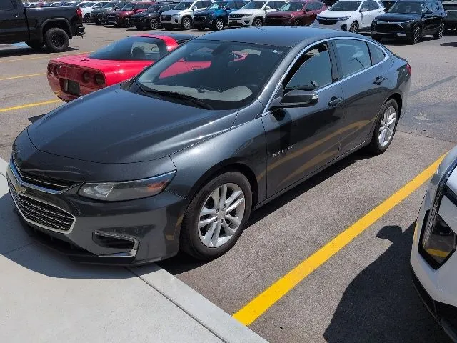 2017 Chevrolet Malibu LT for sale in Davison, MI