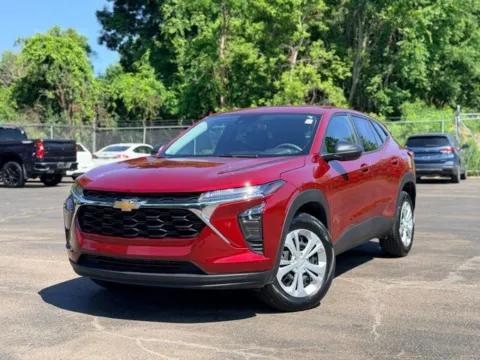 Photos of 2025 Chevrolet Trax LS for sale in Davison, MI at Hank Graff Chevrolet Davison