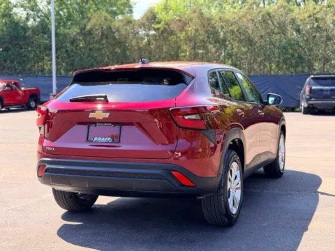 More photos of 2025 Chevrolet Trax LS at Hank Graff Chevrolet Davison, MI