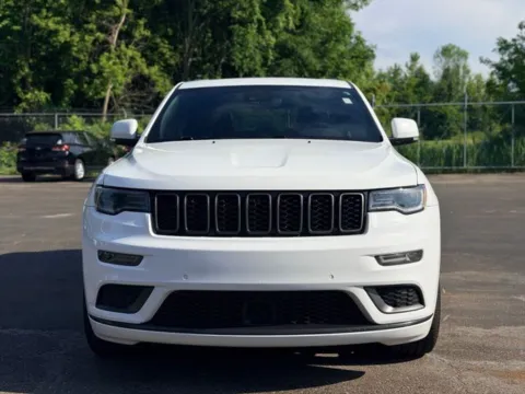 Photos of 2020 Jeep Grand Cherokee Overland for sale in Davison, MI at Hank Graff Chevrolet Davison