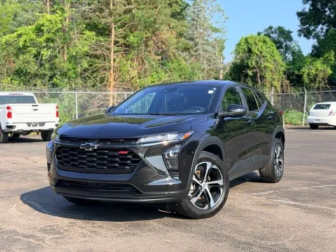 Black 2024 Chevrolet Trax 1RS for sale in Davison, MI