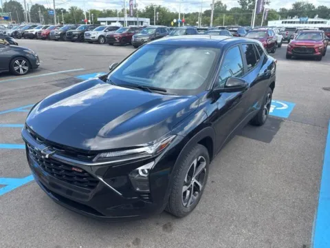 Black 2024 Chevrolet Trax 1RS for sale in Davison, MI