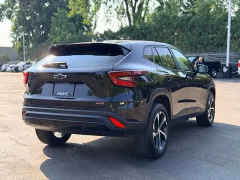 More photos of 2024 Chevrolet Trax 1RS at Hank Graff Chevrolet Davison, MI