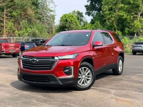 Red 2023 Chevrolet Traverse LT for sale in Davison, MI