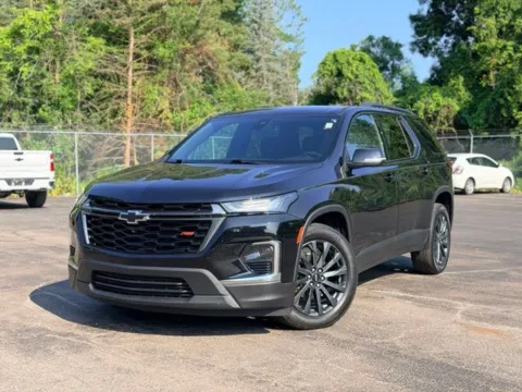 Black 2023 Chevrolet Traverse RS for sale in Davison, MI