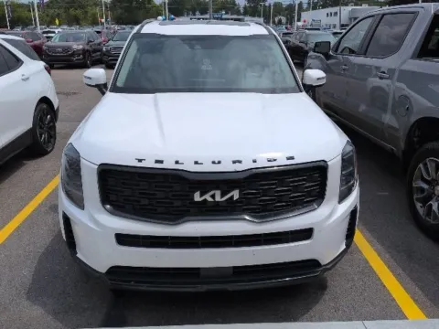 Photos of 2022 Kia Telluride EX for sale in Davison, MI at Hank Graff Chevrolet Davison