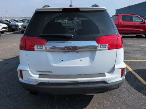 More photos of 2017 GMC Terrain SLT at Hank Graff Chevrolet Davison, MI