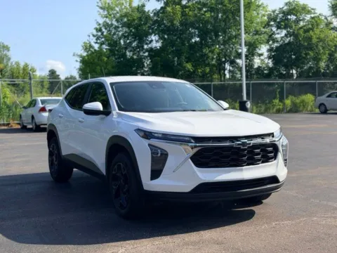 More photos of 2024 Chevrolet Trax LS at Hank Graff Chevrolet Davison, MI