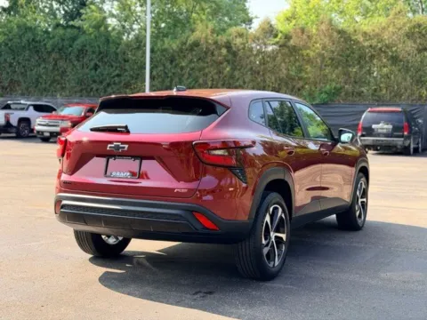 More photos of 2024 Chevrolet Trax 1RS at Hank Graff Chevrolet Davison, MI