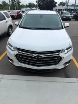 Photos of 2020 Chevrolet Traverse LT for sale in Davison, MI at Hank Graff Chevrolet Davison