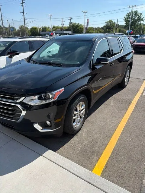 Black 2019 Chevrolet Traverse LT for sale in Davison, MI