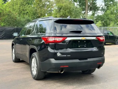 More photos of 2019 Chevrolet Traverse LT at Hank Graff Chevrolet Davison, MI