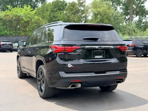 More photos of 2023 Chevrolet Traverse Premier at Hank Graff Chevrolet Davison, MI