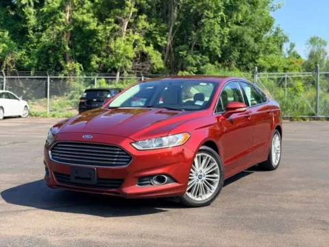 Photos of 2014 Ford Fusion SE for sale in Davison, MI at Hank Graff Chevrolet Davison