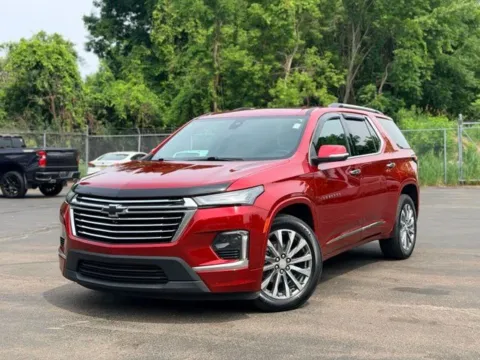 Red 2023 Chevrolet Traverse Premier for sale in Davison, MI
