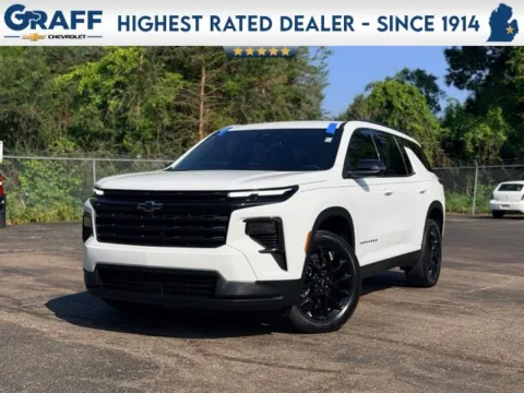 White 2024 Chevrolet Traverse LT for sale in Davison, MI