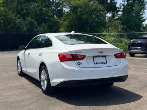 More photos of 2024 Chevrolet Malibu LT at Hank Graff Chevrolet Davison, MI