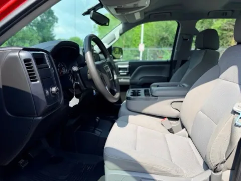 More photos of 2015 GMC Sierra 1500 at Hank Graff Chevrolet Davison, MI