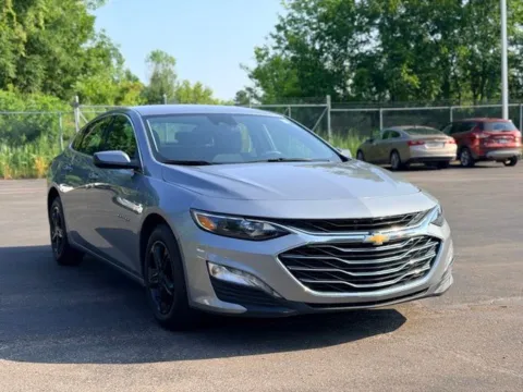 More photos of 2024 Chevrolet Malibu LT at Hank Graff Chevrolet Davison, MI