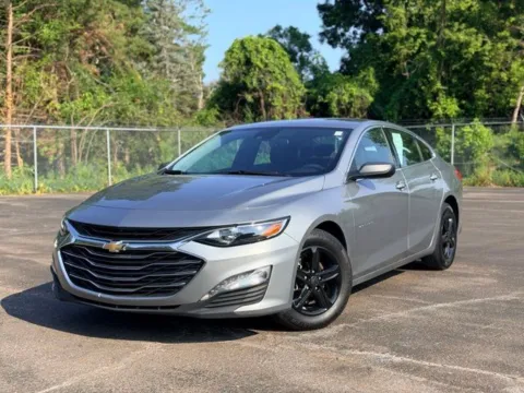 Photos of 2024 Chevrolet Malibu LT for sale in Davison, MI at Hank Graff Chevrolet Davison