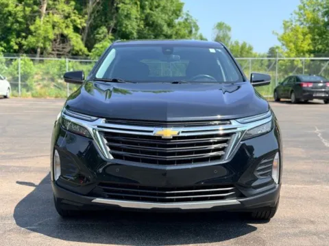 Photos of 2022 Chevrolet Equinox LT for sale in Davison, MI at Hank Graff Chevrolet Davison