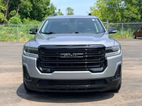 Photos of 2023 GMC Acadia SLT for sale in Davison, MI at Hank Graff Chevrolet Davison
