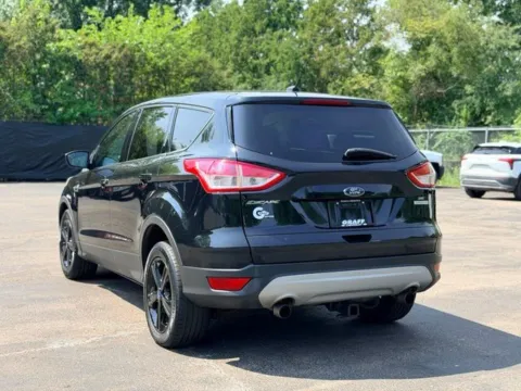 More photos of 2013 Ford Escape SE at Hank Graff Chevrolet Davison, MI