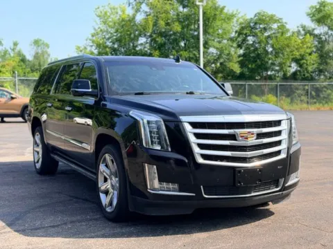 More photos of 2018 Cadillac Escalade ESV Premium at Hank Graff Chevrolet Davison, MI