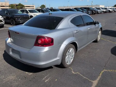 More photos of 2013 Dodge Avenger SE at Hank Graff Chevrolet Davison, MI