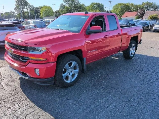 Red 2017 Chevrolet Silverado 1500 LT for sale in Davison, MI