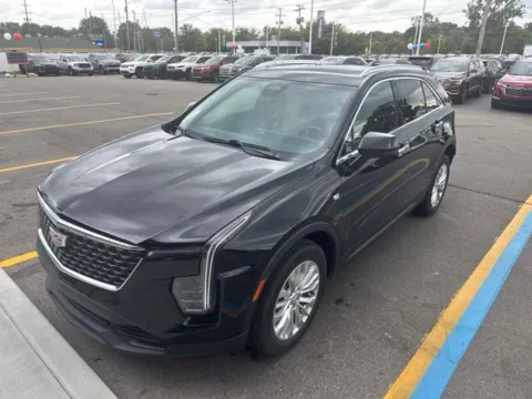 Photos of 2024 Cadillac XT4 Luxury for sale in Davison, MI at Hank Graff Chevrolet Davison